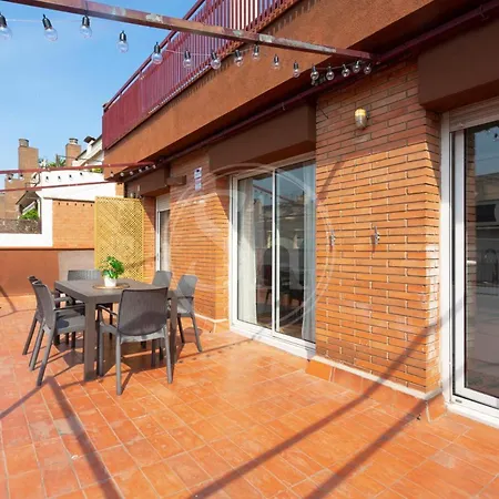 Cosy With Terrace Appartement *